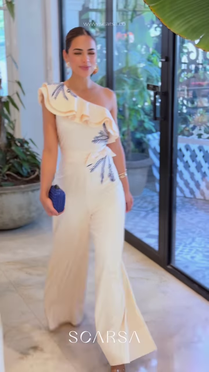 🕊️ Isla Bloom – The Art of Embroidered Movement - Image 2